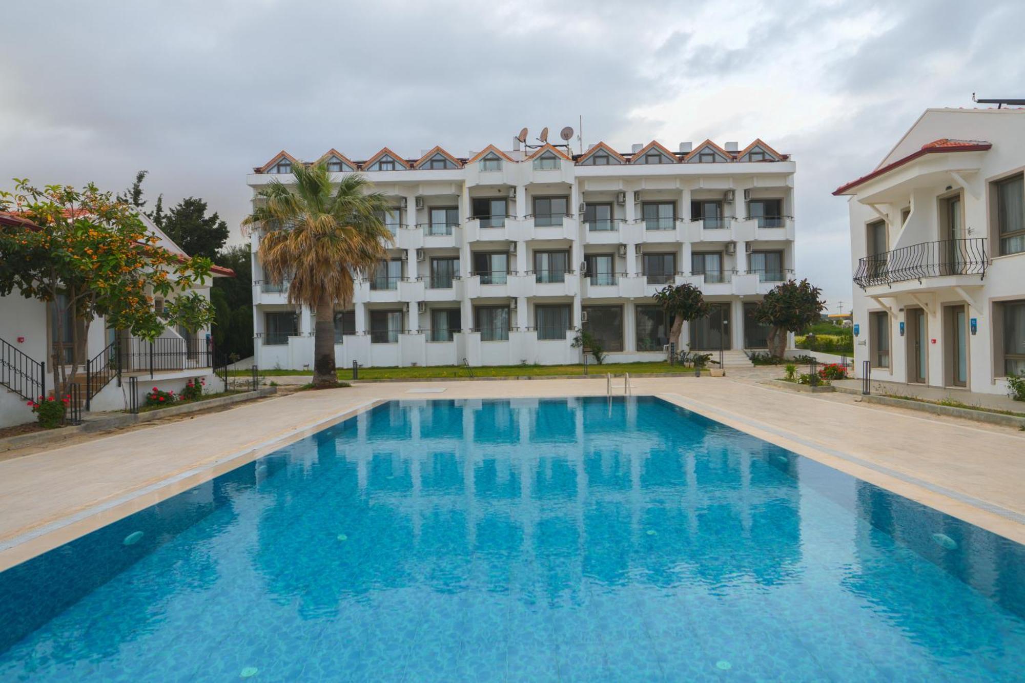 Feri Surf Club Hotel Datca Exterior photo
