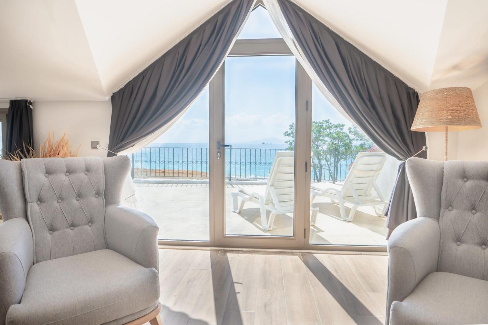 Feri Surf Club Hotel Datca Exterior photo