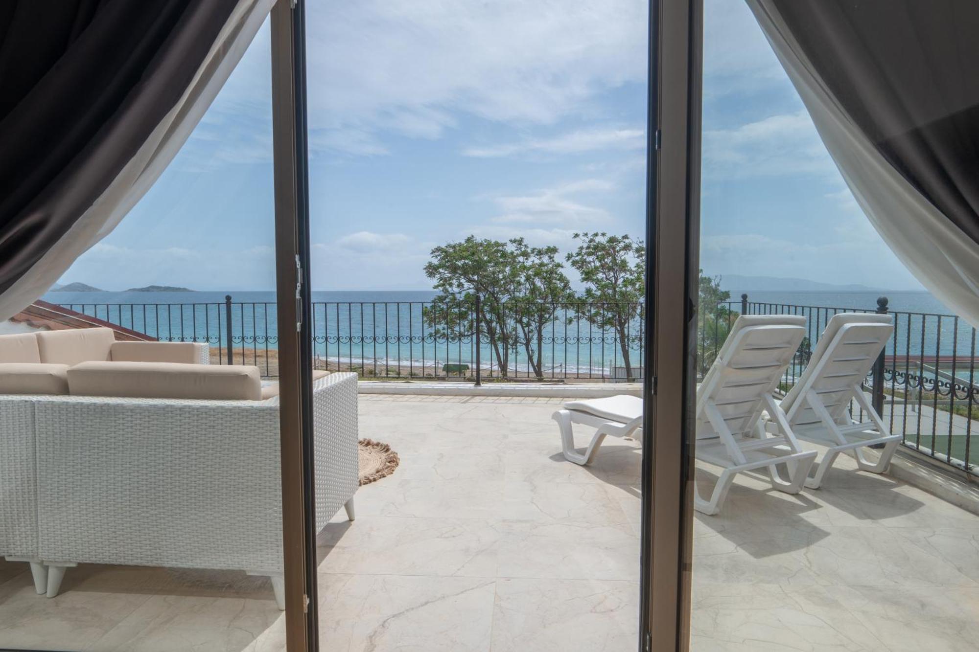 Feri Surf Club Hotel Datca Exterior photo