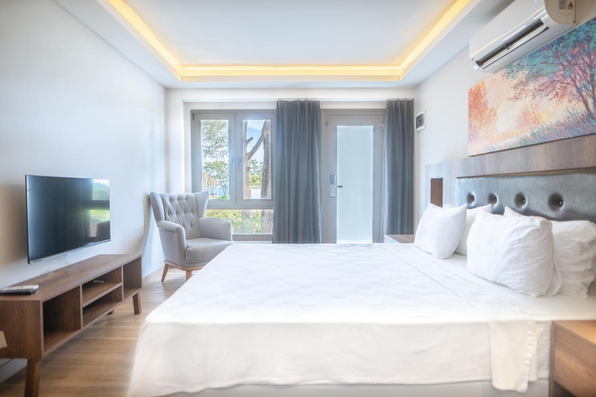 Feri Surf Club Hotel Datca Exterior photo