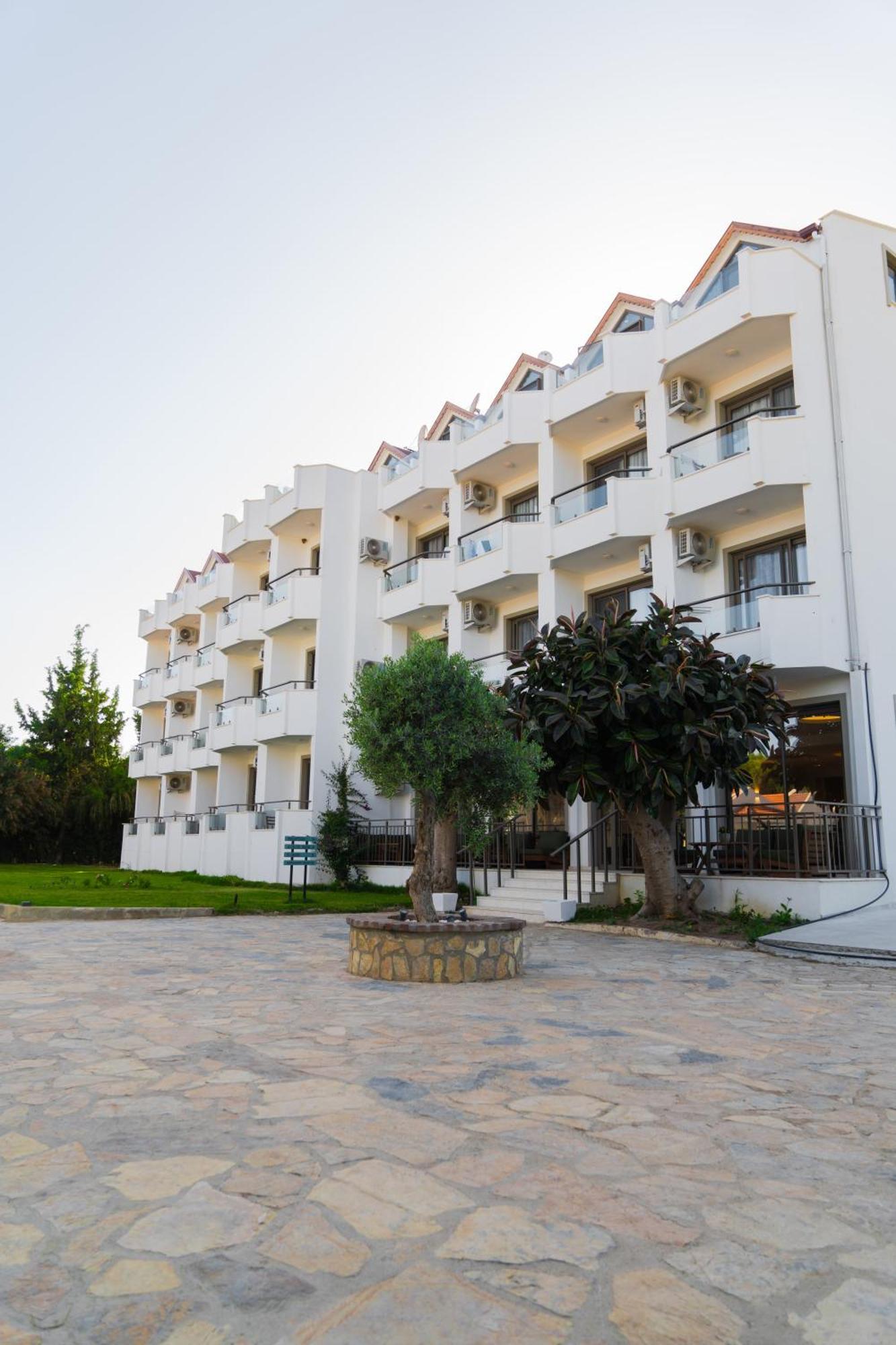 Feri Surf Club Hotel Datca Exterior photo