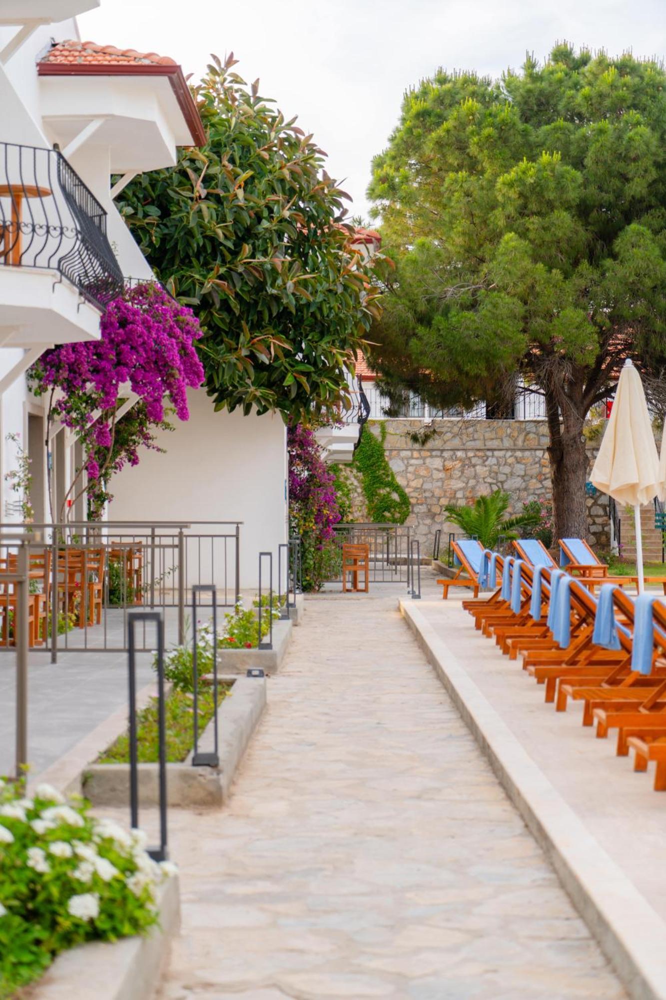 Feri Surf Club Hotel Datca Exterior photo